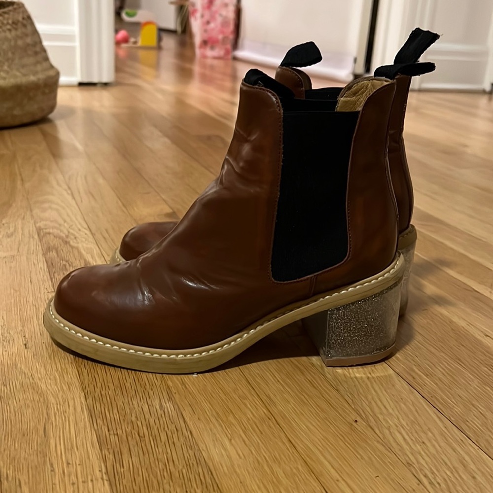 MM6 Maison Margiela chestnut brown Chelsea boot with glitter heel. US 7